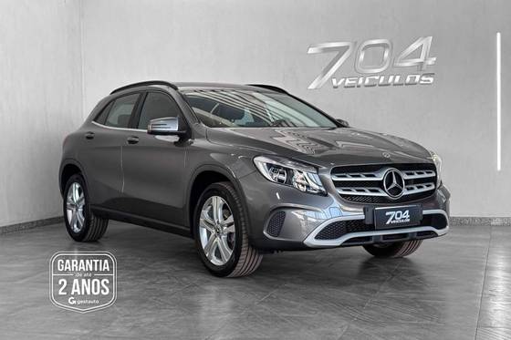 MERCEDES-BENZ GLA 200 1.6 CGI FLEX STYLE 7G-DCT MERCEDES-BENZ GLA 200 1.6 CGI FLEX STYLE 7G-DCT